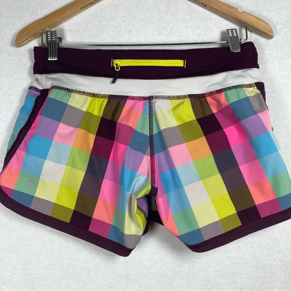 Lululemon Women’s Groovy Run Shorts Plaid Multicolor Size M - Picture 2 of 15